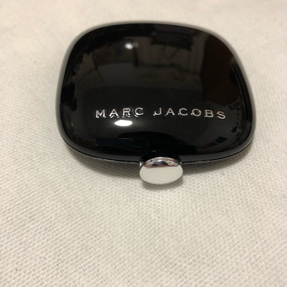 USED MARC JACOBS BEAUTY Shameless Bold Blush